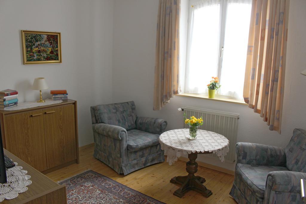 Altes Schulhaus Hotel Niederschlettenbach Luaran gambar